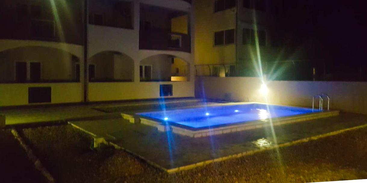 Apartmani Bulajic Tivat Buitenkant foto