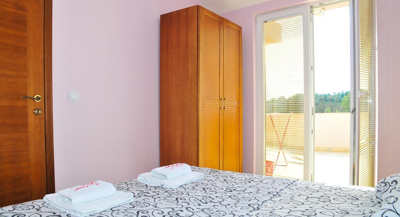 Apartmani Bulajic Tivat Buitenkant foto