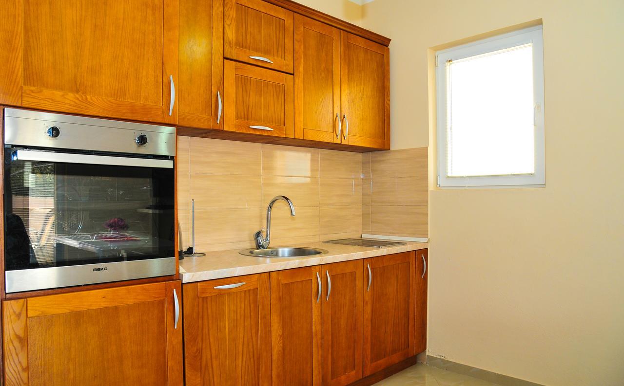 Apartmani Bulajic Tivat Buitenkant foto